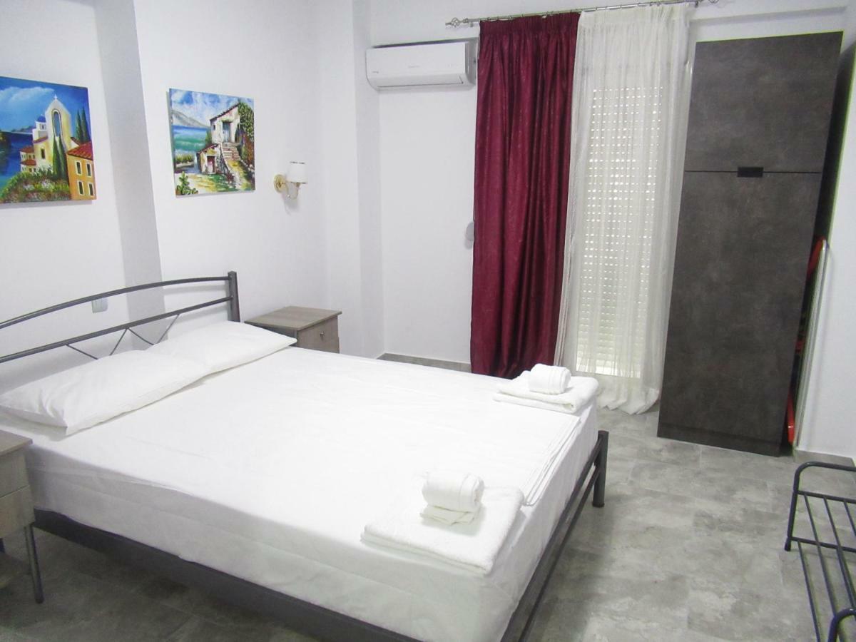 Artistic Rent Rooms & Apartments Nea Kallikrateia Exteriér fotografie
