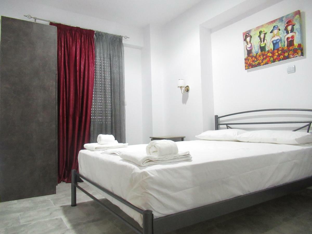 Artistic Rent Rooms & Apartments Nea Kallikrateia Exteriér fotografie