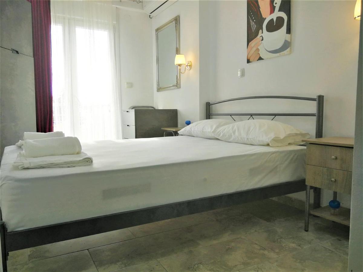 Artistic Rent Rooms & Apartments Nea Kallikrateia Exteriér fotografie